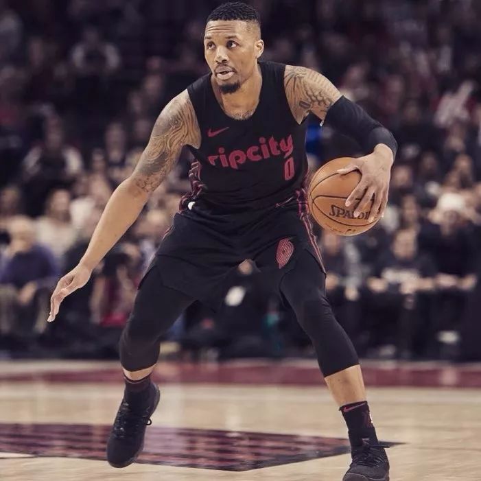 鹈鹕队后场 鹈鹕队后场